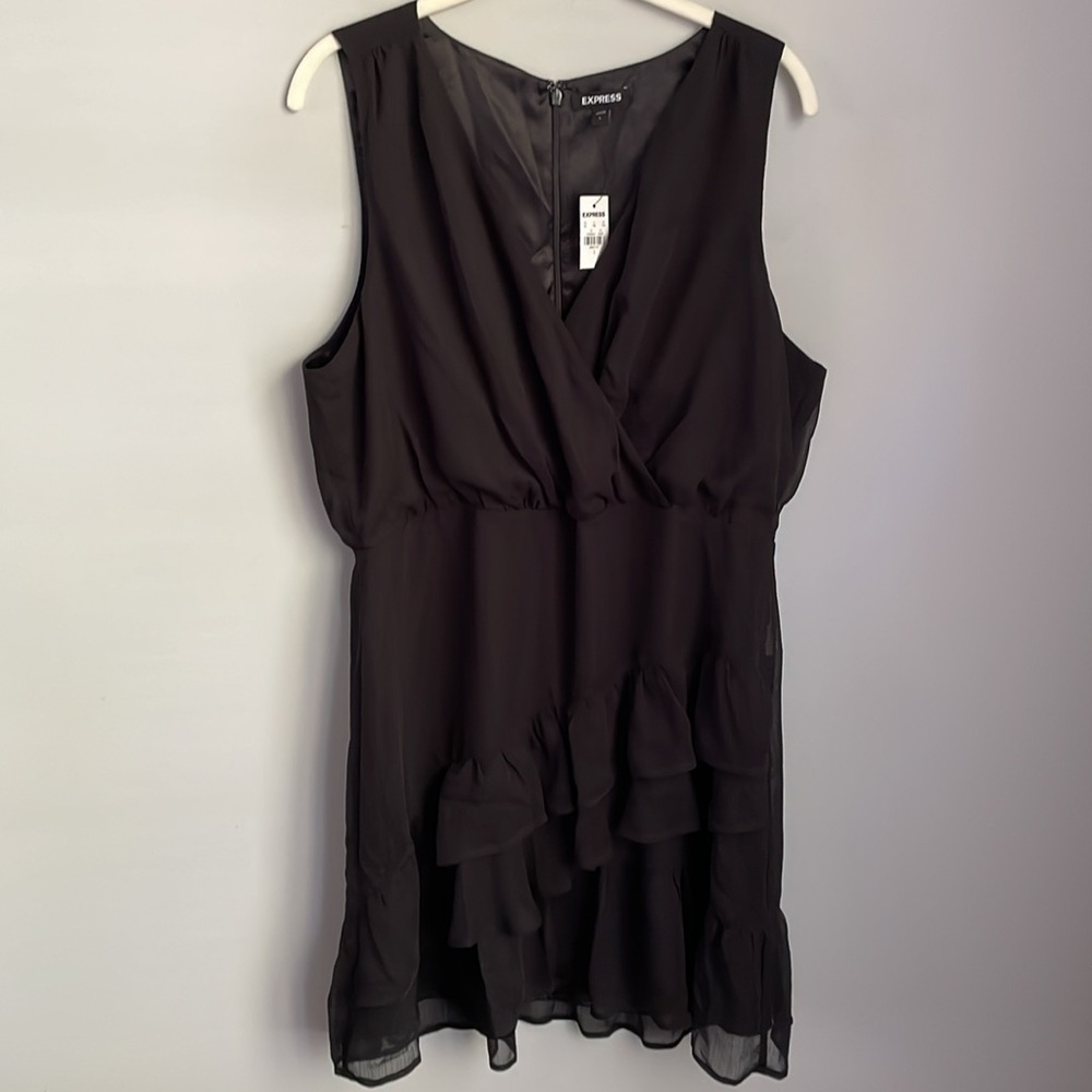 New Express Black Crepe Sleeveless Dress Size Large